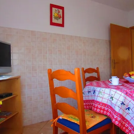 شقة In With Terrace, Air Conditioning, Wifi, Washing Machine 633-1 بولا
