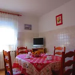 Lägenhet In With Terrace, Air Conditioning, Wifi, Washing Machine 633-1 Pula