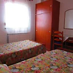In With Terrace, Air Conditioning, Wifi, Washing Machine 633-1 Lejlighed *