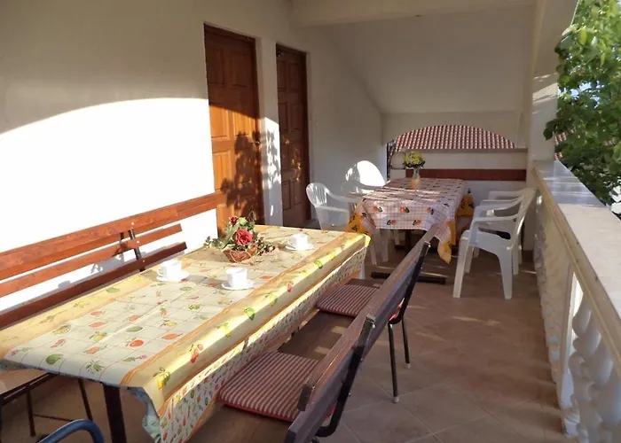 In With Terrace, Air Conditioning, Wifi, Washing Machine 633-1 Pula